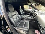 Porsche Cayenne-11