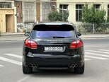 Porsche Cayenne-17