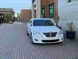 Hyundai Genesis-16