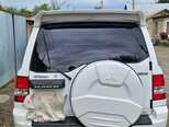 Mitsubishi Pajero io-2