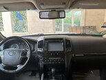 Toyota Land Cruiser-6