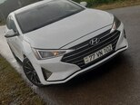 Hyundai Elantra-11