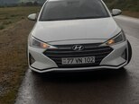 Hyundai Elantra-10