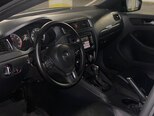 Volkswagen Jetta-9