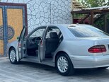 Mercedes E 220-9