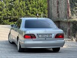 Mercedes E 220-7