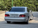Mercedes E 220-8