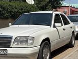 Mercedes E 220-1