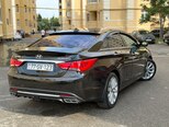 Hyundai Sonata-8
