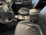 Mitsubishi Pajero-5