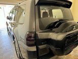 Mitsubishi Pajero-8