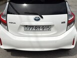 Toyota Aqua-2