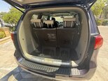 Kia Carnival-12