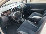 Nissan Tiida-13