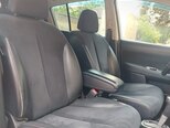 Nissan Tiida-15
