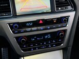 Hyundai Sonata-19