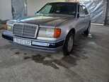 Mercedes 200 D-2