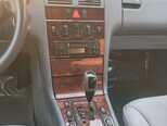 Mercedes E 240-8