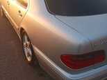 Mercedes E 240-10