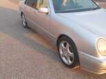Mercedes E 240-13