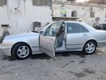Mercedes E 220-5