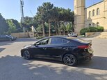 Hyundai Elantra-9