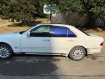 Mercedes E 320-3