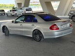 Mercedes E 200-11