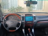 Toyota Land Cruiser Prado-11