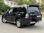 Mitsubishi Pajero-10