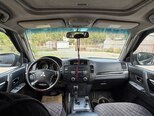 Mitsubishi Pajero-7