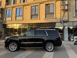 Cadillac Escalade-6