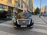 Cadillac Escalade-1