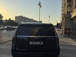 Cadillac Escalade-10