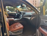 Cadillac Escalade-14