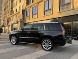 Cadillac Escalade-7