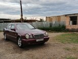 Mercedes E 230-2