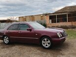 Mercedes E 230-4