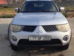 Mitsubishi L200-1