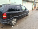 Opel Zafira-8