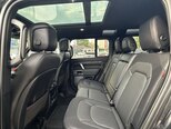 Land Rover Defender-23