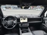 Land Rover Defender-7