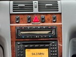 Mercedes E 240-11