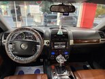 Volkswagen Touareg-21