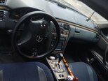 Mercedes E 220-2