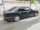 Mercedes E 220-3