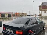 BMW 318-8