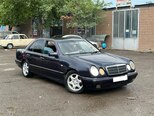 Mercedes E 200-2