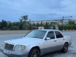 Mercedes E 220-1