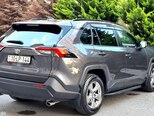 Toyota RAV4-9